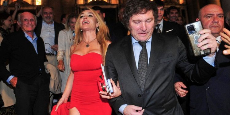 Arjantin sandık başında: Aşırı sağcı Milei mi, Peronist Massa mı?