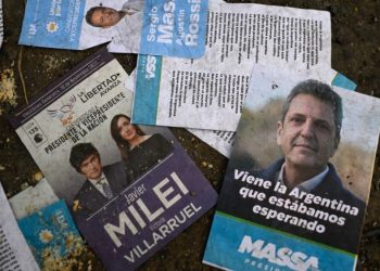 Arjantin'de halk seçimlerin ikinci turu için sandık başında