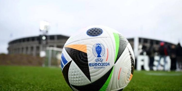 Avrupa Futbol Şampiyonası elemelerinde son hafta maçları başladı