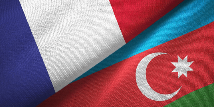 Azerbaycan'dan Ermenistan'a silah gönderen Fransa'ya kınama