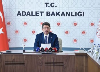 Bakan Tunç: Yüksek mahkemeler arasında astlık üstlük ilişkisi yoktur