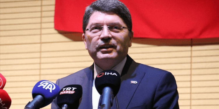 Bakan Tunç'tan bir 'Can Atalay' açıklaması daha... "Şimdi Yargıtay 3. Ceza Dairesi'nin kararını bekleyeceğiz"