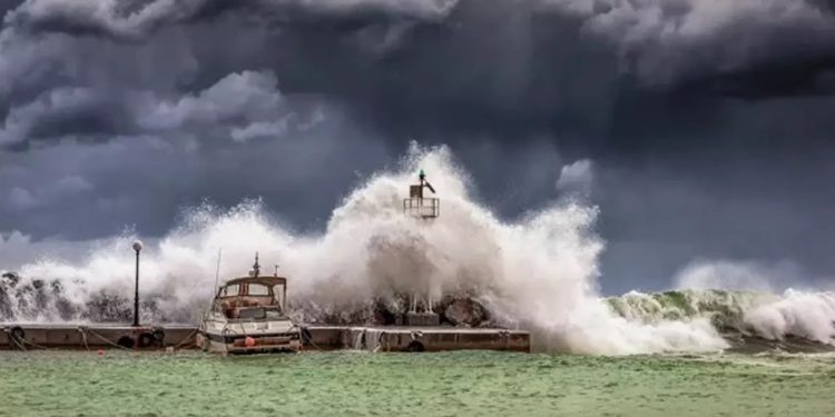 Belçika'daki fırtınada 2 kişi öldü