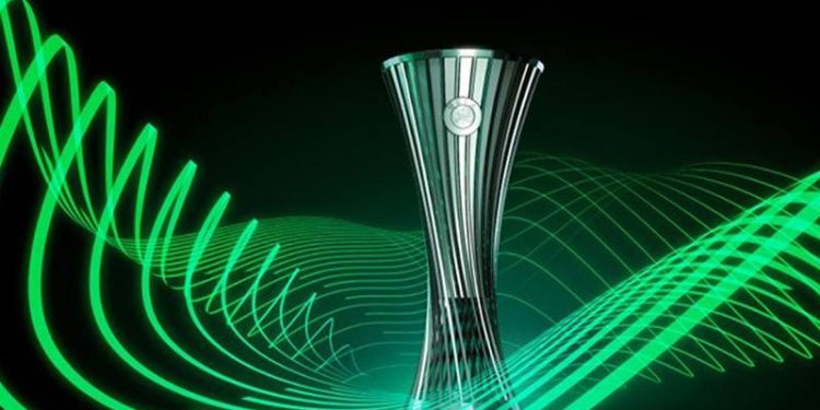 Beşiktaş ve Fenerbahçe'nin maçlarının hakemleri açıklandı