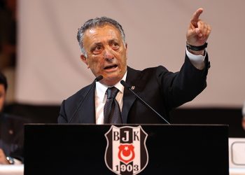 Beşiktaş’ta Ahmet Nur Çebi, başkan adaylığıyla ilgili kararını açıkladı!