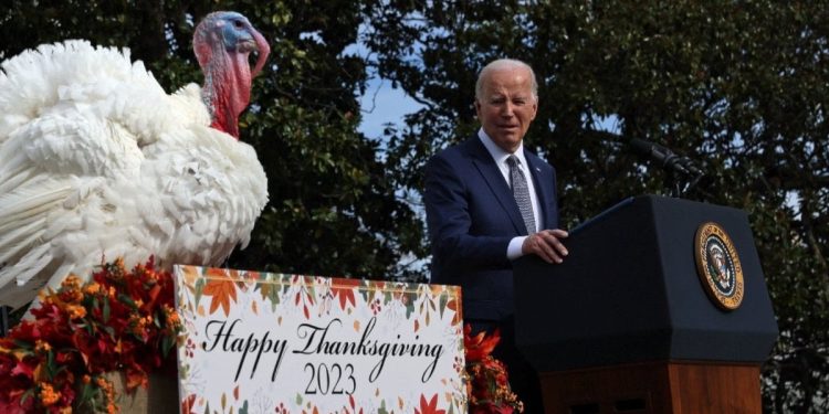 Biden, bu kez de Taylor Swift ve Britney Spears’ı karıştırdı
