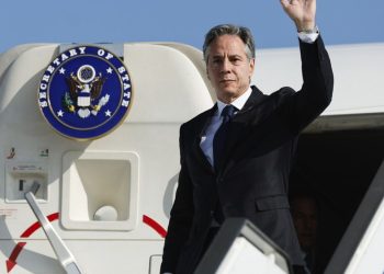 Blinken'den İsrail'e insani yardımlar için Gazze saldırısına ara verme çağrısı