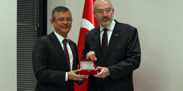 CHP Genel Başkanı Özgür Özel'den Bosna Hersek ziyareti