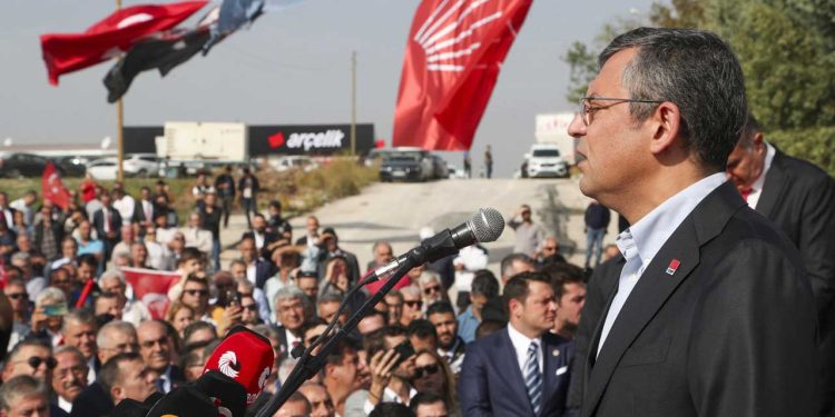CHP Lideri Özgür Özel Hatay'daki acı gerçeği açıkladı: 10 Hataylıdan 9’u sokakta kalıyor