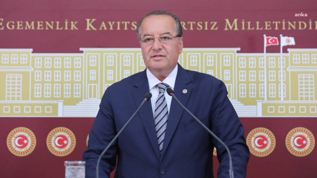 CHP'li Akay: İletişim Başkanlığı, Dışişleri Bakanlığı'nı baypas etmeye çalışıyor