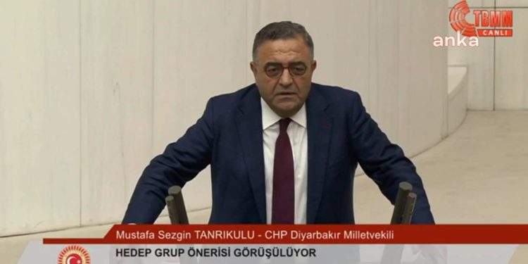 CHP'li Tanrıkulu: 7 yıldır Kürtlerin seçtikleri belediye başkanlarını sadece seçildikleri için görevden alıyorsunuz