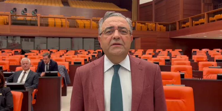 CHP'nin TBMM'deki 'adalet nöbeti' sürüyor