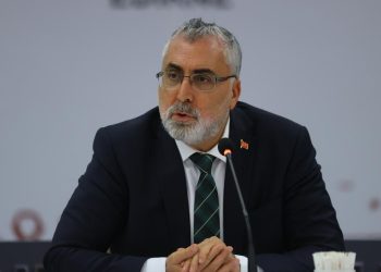 Çalışma Bakanı'ndan çırak ve stajyerlerin durumuyla ilgili açıklama
