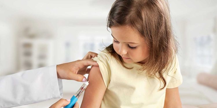 'Çocuklara grip aşısı yaptırmak için hâlâ geç değil'