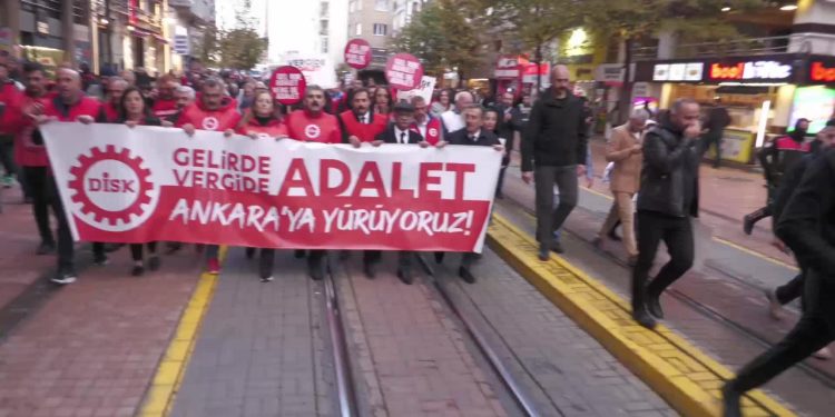 DİSK'in İstanbul'dan Ankara'ya yürüyüşü Eskişehir?de