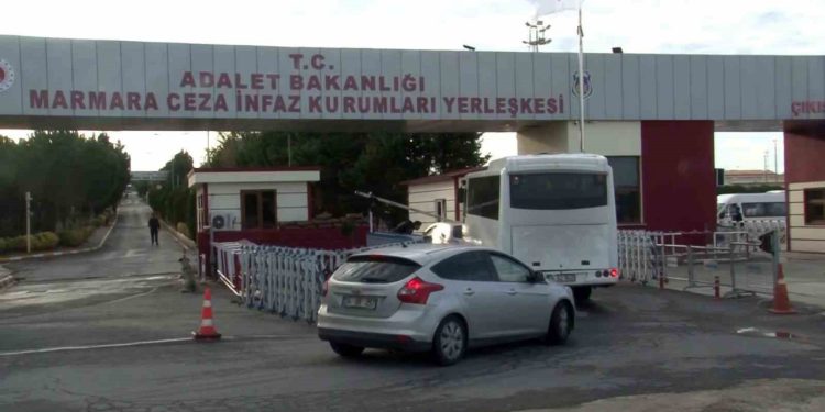 Dilan Polat Silivri Cezaevi’ne getirildi