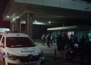 Diyarbakır’da hastane bahçesinde silahlı çatışma: 1 ölü, 13 yaralı