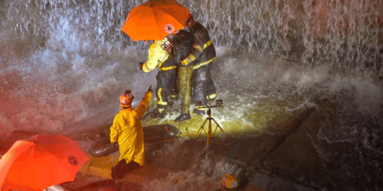 Dominik Cumhuriyeti'ndeki sel felaketinde can kaybı artıyor