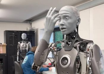 Dünyada ilk kez bir robot yanlışlıkla cinayet işledi!