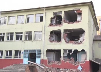 Elazığ’da ‘hasarlı’ denilerek yıkılan lise binası ‘hasarsız’ çıktı