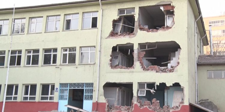 Elazığ’da ‘hasarlı’ denilerek yıkılan lise binası ‘hasarsız’ çıktı