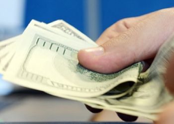 Endişeler sürüyor: Dolar/TL'de bir rekor daha!