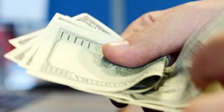 Endişeler sürüyor: Dolar/TL'de bir rekor daha!