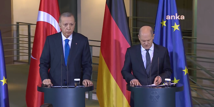 Erdoğan ve Scholz kameraların karşısına geçti: 'İsrail'e borcu olanlar rahat konuşamıyor'