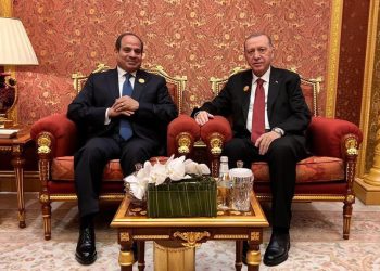 Erdoğan, ‘katil, darbeci, tiran’ dediği Sisi ile Riyad’da bir araya geldi