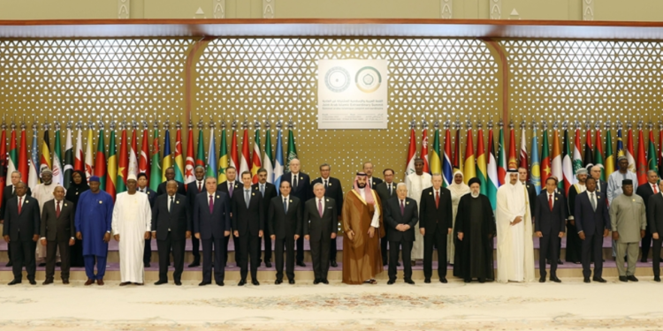 Eski AKP’li vekil, Erdoğan’ın da imzaladığı bildiriye ateş püskürdü: 'İhanetin daniskası'