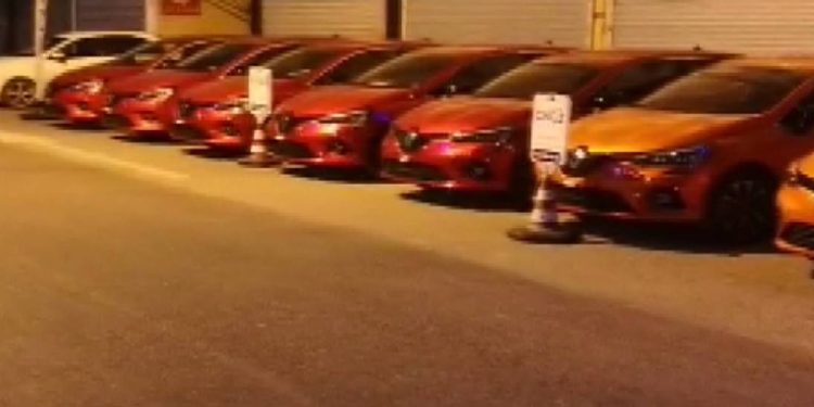 Eski Diyanet çalışanlarından 400 milyon liralık sıfır otomobil dolandırıcılığı