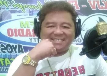 Filipinler'de bir gazeteci canlı yayında öldürüldü