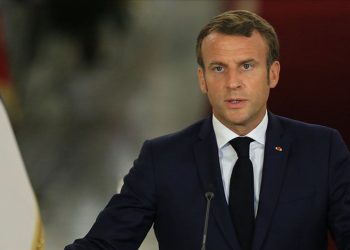 Fransa Cumhurbaşkanı Macron: İsrail'i durmaya çağırıyoruz