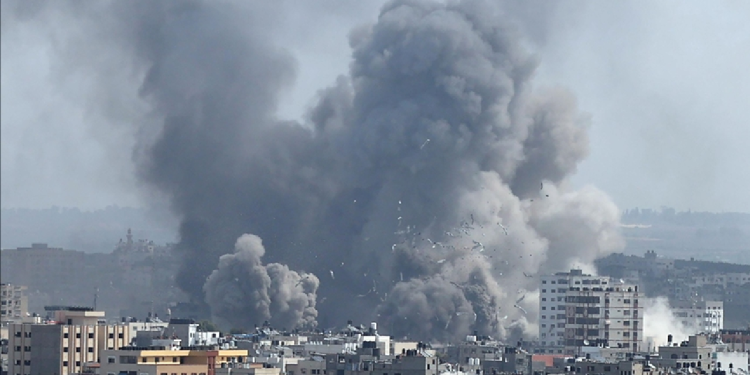 Gazze ateş altında: Ölü ve kayıp sayısı giderek artıyor