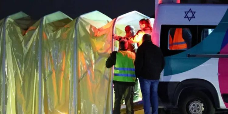 Gazze'de yedinci takas: Hamas, rehineleri teslim etmeye başladı