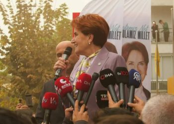 Gençleri dinleyen Akşener, iktidara yüklendi: Bu gençlerin ahı başta Sayın Erdoğan seni çarpar