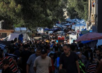 Görgü tanıkları anlatıyor: İsrail askerleri, Şifa Hastanesi'nde herkesi sorguluyor