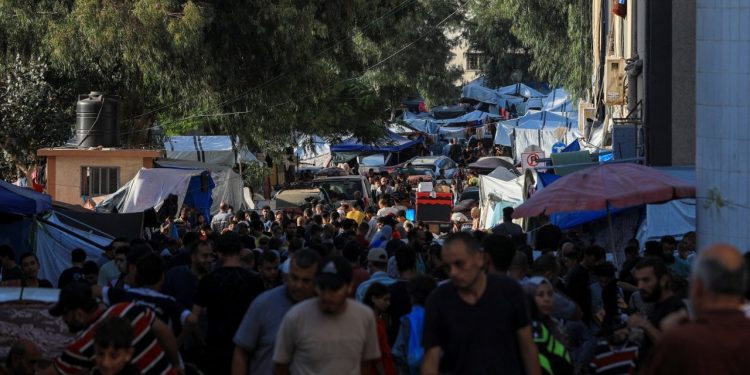 Görgü tanıkları anlatıyor: İsrail askerleri, Şifa Hastanesi'nde herkesi sorguluyor