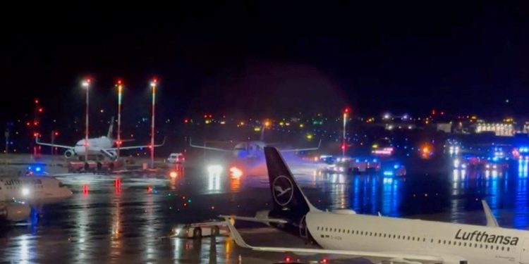 Hamburg Havalimanı'nda rehine krizi: Uçuşlar iptal edildi