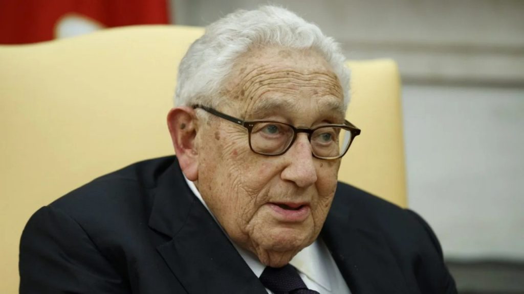 Henry Kissinger, 100 yaşında hayatını kaybetti