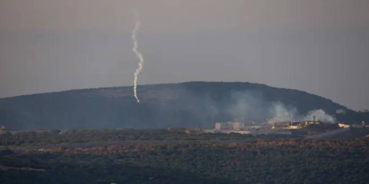 Hizbullah, İsrail'e ait 12 askeri noktaya saldırı düzenledi