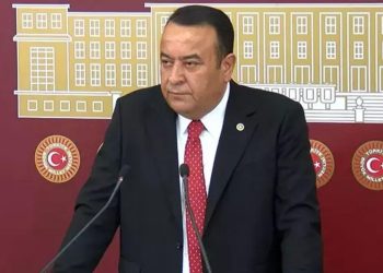 İYİ Parti'den istifa eden Adnan Beker, AKP'ye mi geçecek? 'Çok sevdiğim dostlarım var...'