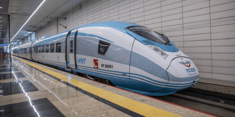 İktidarın plansızlığı... YHT hatlarında 270 milyar TL’lik sapma yaşandı!