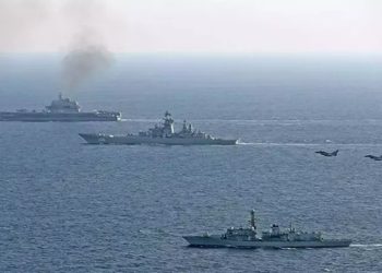 İran ait olduğu düşünülen İHA, İsrail bağlantılı gemiye saldırdı