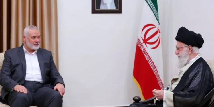 İran'ın dini lideri Hamaney, Hamas lideri Haniye ile görüştü