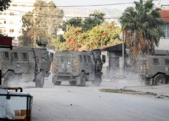 İsrail Batı Şeria'da da hastane kuşattı: En az üç ölü