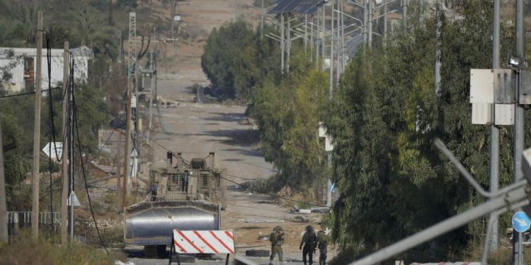 İsrail ve Hamas arasındaki rehine takası başladı