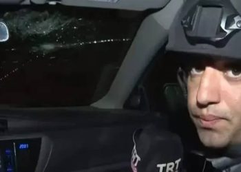 İsrail'de TRT Haber muhabirlerinin aracına saldırı! Ölümden döndüler