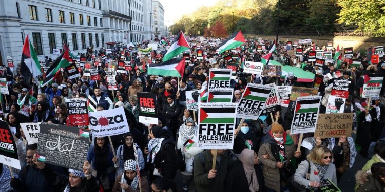 İsrail'e karşı milyonlar sokağa indi: 'Filistin hiçbir zaman ölmeyecek'