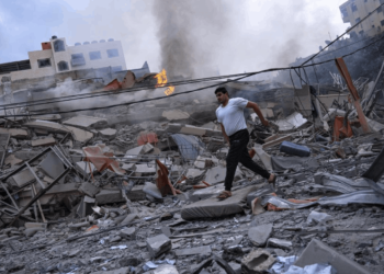 İsrail'in saldırılarında 10 bin 328 Filistinli hayatını kaybetti